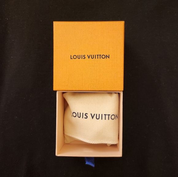 ***BRAND NEW*** Rare Louis Vuitton Monogram Fortune Cookie Bag Charm Key Holder - Picture 2 of 7